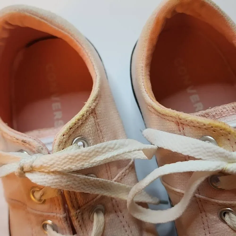 Converse Chuck Taylor All Star Maisie Low Top Sneakers in Light Pink Junior's Si